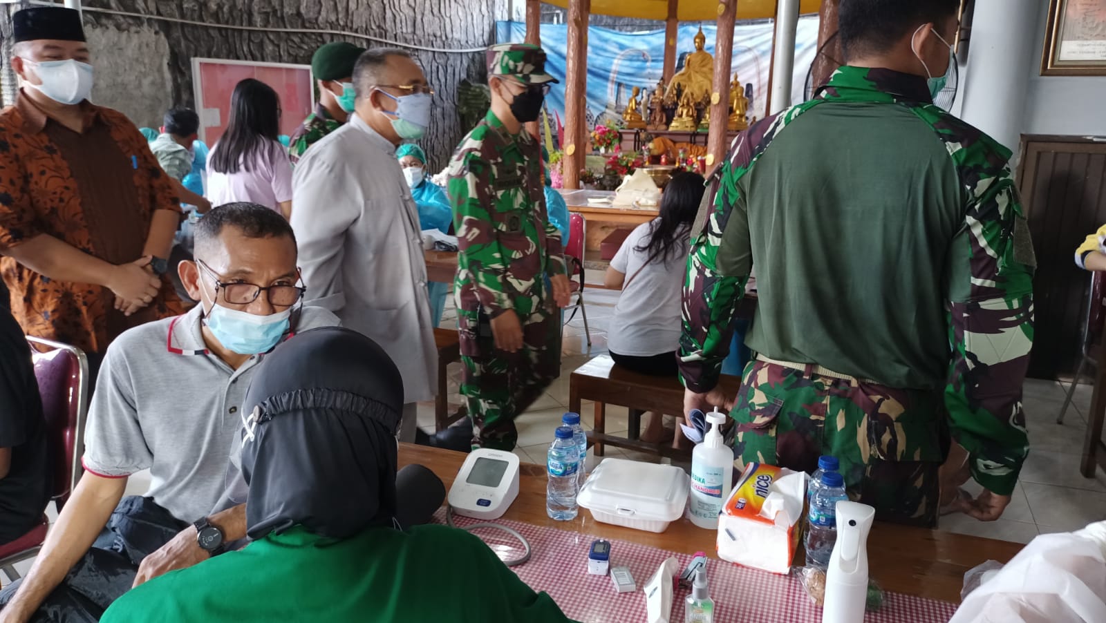 Serbuan vaksinasi di Vihara Darma Budi Bhakti Tangerang